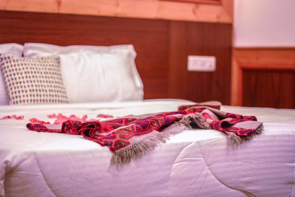 Vivaan The Sunrise Resort Manāli Eksteriør billede