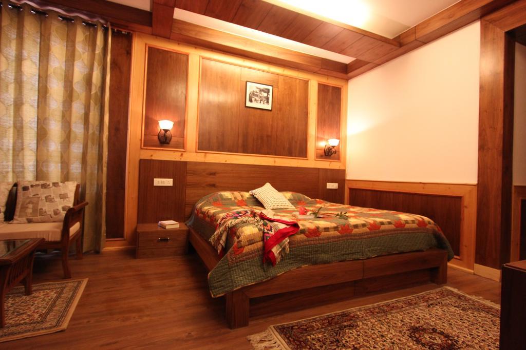 Vivaan The Sunrise Resort Manāli Værelse billede