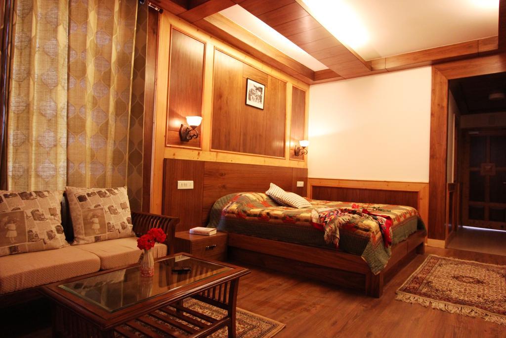 Vivaan The Sunrise Resort Manāli Værelse billede