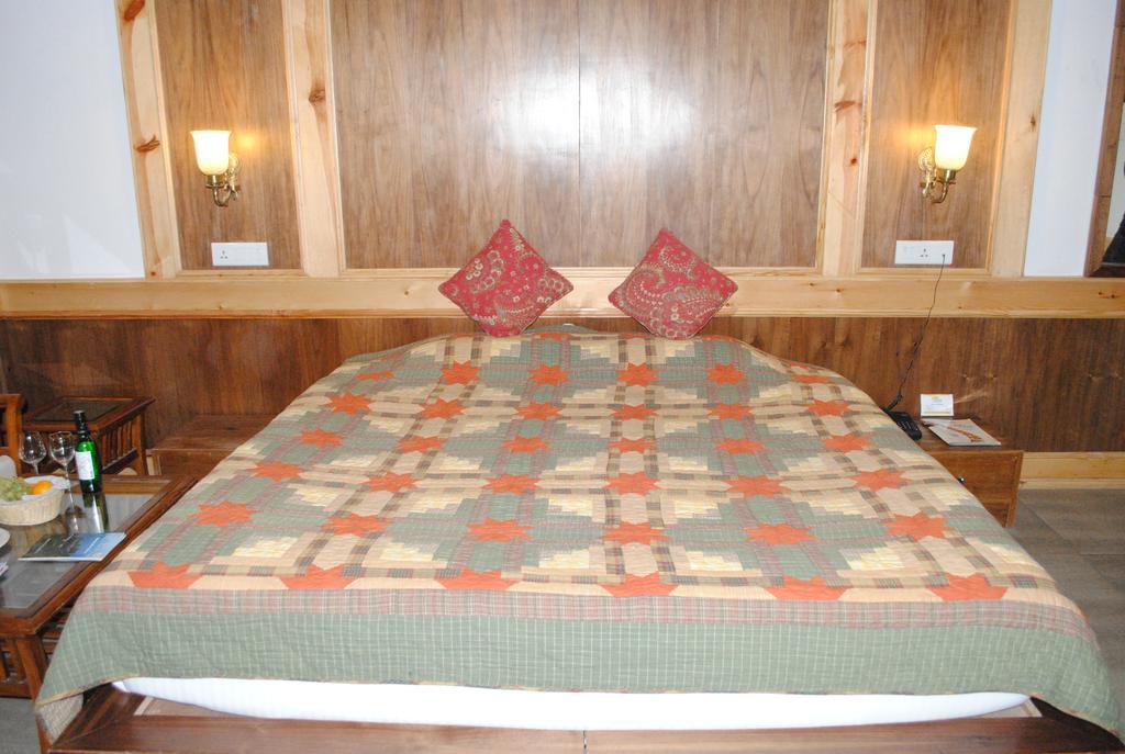 Vivaan The Sunrise Resort Manāli Eksteriør billede