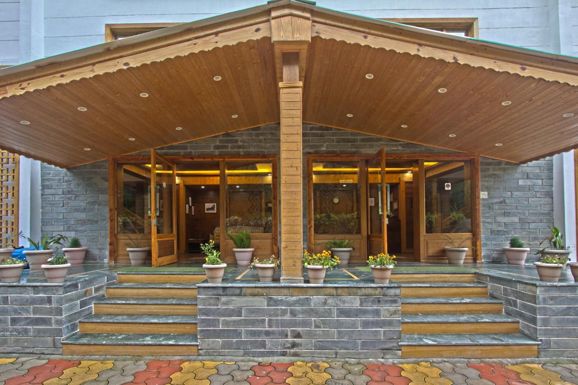 Vivaan The Sunrise Resort Manāli Eksteriør billede