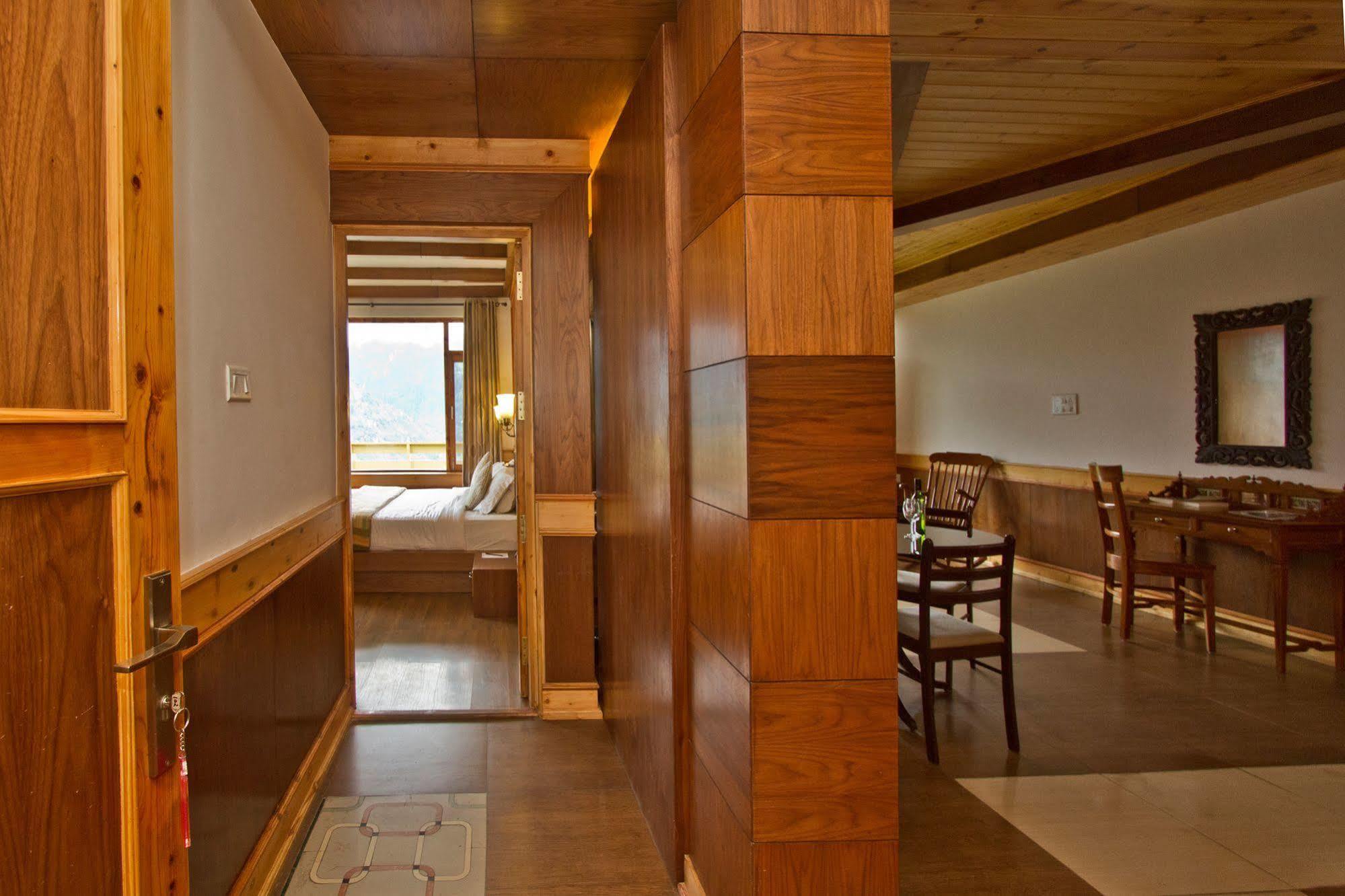 Vivaan The Sunrise Resort Manāli Eksteriør billede